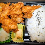 元祖お弁当の八田 - トリカラ揚げ弁当　700円