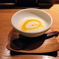 魚工房 としまや - お通し　薩摩芋の冷たいスープ
