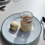 ブラッスリーオザミ - なめらかプリン