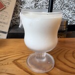 KARLY - ラッシー。ドリンクの提供タイミングも選べました。甘さスッキリのタイプであっさり。