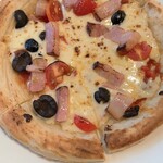 ルーナプレヌ - ベーコンのトマトソースピッツァ¥1210