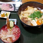 ちゃんこ 萩乃井 - ちゃんこ鍋とこだわりのヅケ丼セット