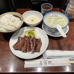 たんや 善治郎 - 牛タン焼き定食2680円税込