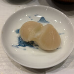 銀貨一枚 - 殻ホタテ（握り）