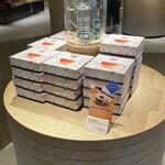 atelier京ばあむ - 1階のお土産売り場