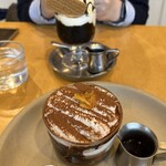 ダブルフォーアパートメント - 