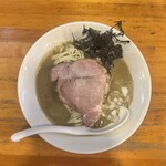 極汁美麺 umami - 地鶏白湯煮干し醤油・1500円