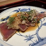 室町 和久傳 - 鰹の藁炙り　薬味ポン酢