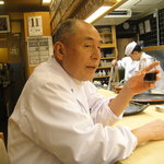 割烹 やました - 仕事を終えくつろぐ大将