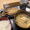 炭火焼干物定食 しんぱち食堂 祐天寺店