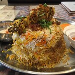 インド料理 パリワル - すごい盛り! このマサラが均一に混ざっていない感じが良いのです