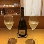 センティウ - スパークリングワインでスタート(๑•̀⌄ｰ́๑)b