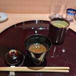 梅田 すし継 - 赤出汁