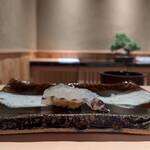 梅田 すし継 - 天然車海老の踊り