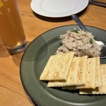 びすとろハヒフヤ - 外せないリエット、しっとりしていてこちらのリエちゃんは間違いない。前菜の定番。