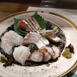 逸品料理 KOSAKA屋 - お刺身盛り合わせ　二人前　羽カツオ　太刀魚の炙りなど