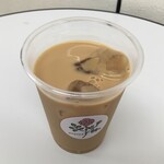 紅茶とスコーン 葉々屋 - 濃厚リーッチ! アイスミルクティー(ストローとフタは無しでお願いしました)