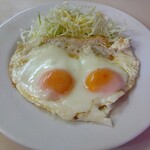 わらじ亭 - 目玉焼きの火の通り具合も完璧！