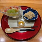 おおたに - 甘味：ほうじ茶のわらび餅、シャインマスカットと無花果、洋梨のコンポートとジンジャーエールジュレのレモンパンナコッタ。