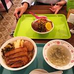 帆帆魯肉飯 - 