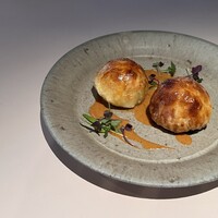 赤海老のパイ包み　レッドカレーソース