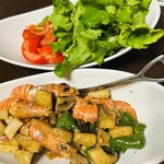 ブランジェ浅野屋 - 赤海老アヒージョと合う〜ψ(｀∇´)ψ