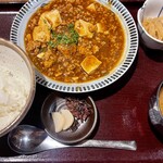 シンヨコ商店 - 麻婆豆腐定食