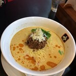 餃子と担々麺 吟 - 