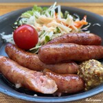 いわて花巻大食堂 - 肉汁が溢れます