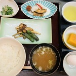 蔵やしき 野の花畑 - 秋の朝食