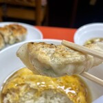 自由軒 - 餃子 アップ
