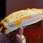 ヒロコーヒー - ハーフカットされているのは嬉しい♪