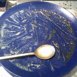 月の鐘 - 2種あいがけカレー（バターチキン・グリーン） ＆ マンゴーラッシー ＆ 自家製プリン アイス乗せ