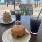 Wahlburgers - 料理写真:
