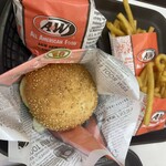A＆W 石垣店 - 