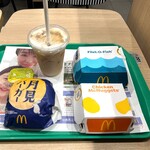 マクドナルド - ドリンク写真:月見バーガーセット税込790円(ナゲット+アイスカフェラテS)+フィレオフィッシュ(400円)
