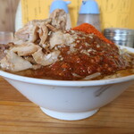 ぶた入りオロチョンラーメン＋トッピング全部