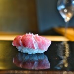 鮨 三心 - ここのトロは塩で頂きます。