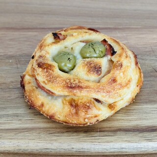 パン工房 麦びより_0