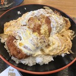 大村庵 - 肉厚なカツ