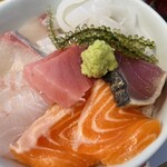 古賀鮮魚店 - 海鮮丼