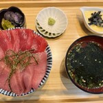古賀鮮魚店 - マグロ丼セット