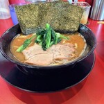 家系ラーメン たつ家 - 