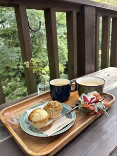 GAFLO CAFE by Flower FIELD