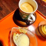 とんかつ肉料理 吉岡 - コーヒー・バニラアイス