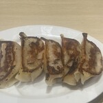 心の味製麺 - 餃子（すぐバラけたw）