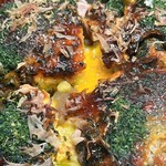 お好み焼 小町 - 卵は中に隠れているスタイルでした