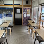 割烹わたせ - 暖簾の奥の座席