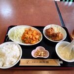 尚興園 - エビチリ定食