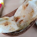 インド・アジアンレストラン バガィチャ - ナン